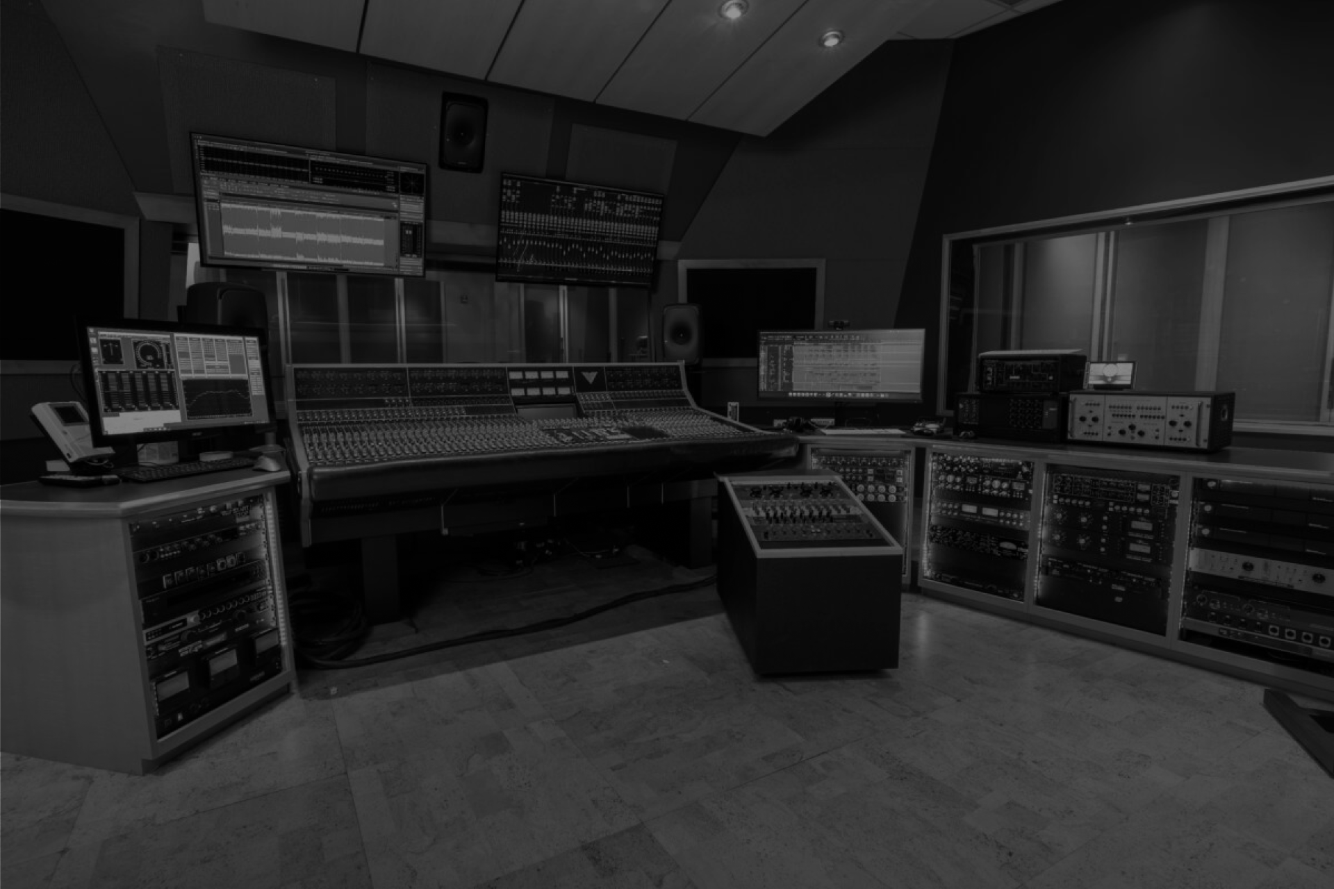 VOZ Music Production and Sonic Branding KSA
